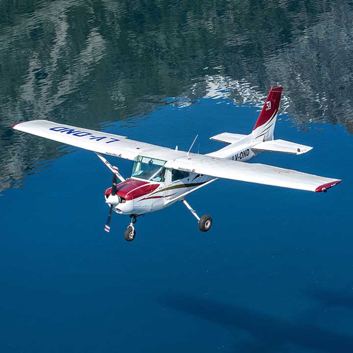 Cessna 150M Photo 3